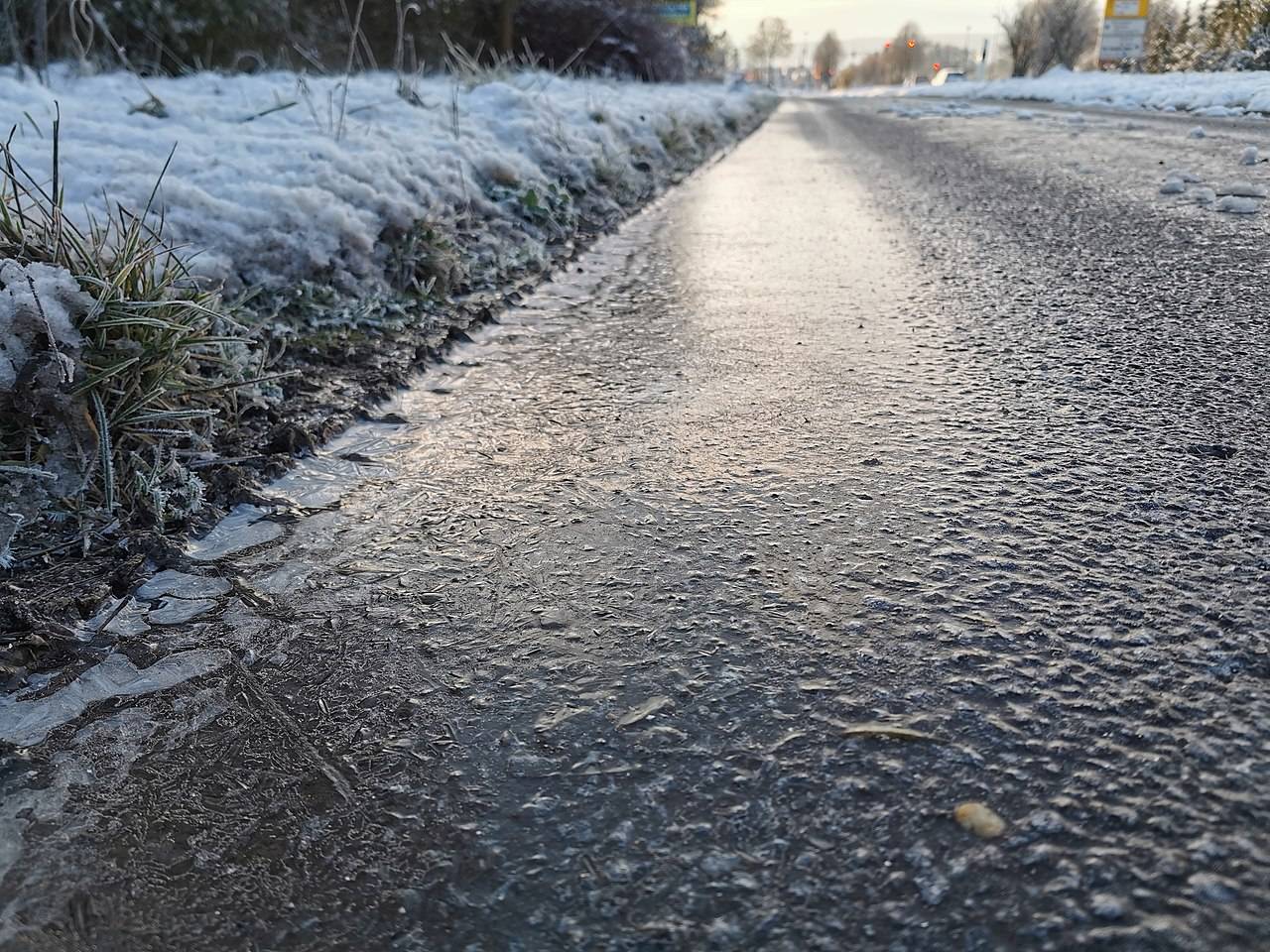 Hoar Frost vs. Rime Ice: What’s the Difference? | Climavision